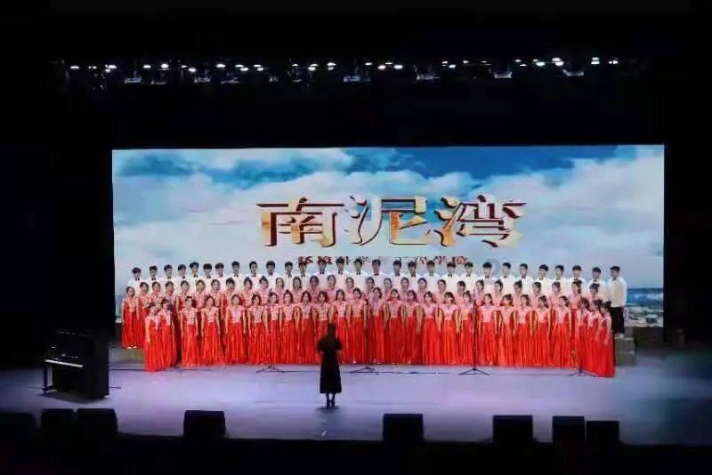 拯救被困的消防员